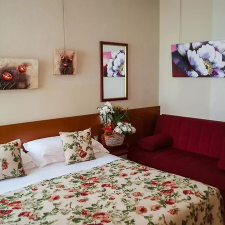 Hotel Grifone 2*